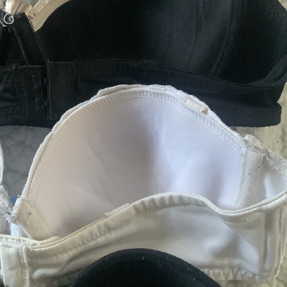 Bundle 4 used bras. 1 strap 3 strapless - Picture 8 of 10